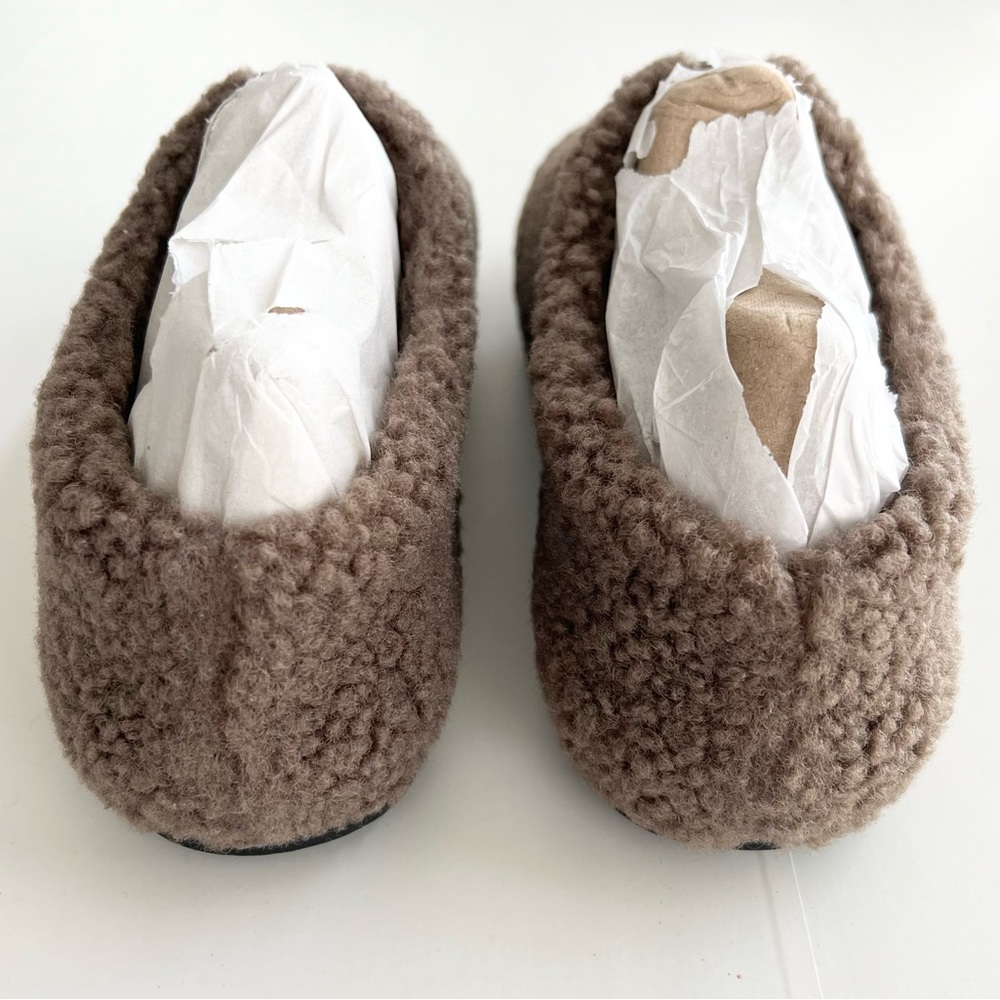 Bombas Brown Sherpa Slip-On Slippers - Picture 4 of 9